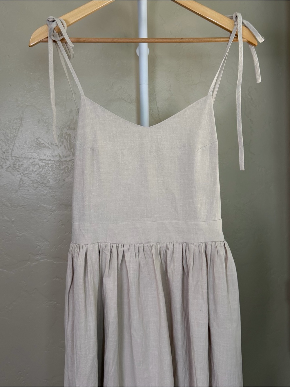Commense Oatmeal Beige Tie-Shoulder Backless 100% Cotton Maxi Dress Small NWT - Picture 5 of 11